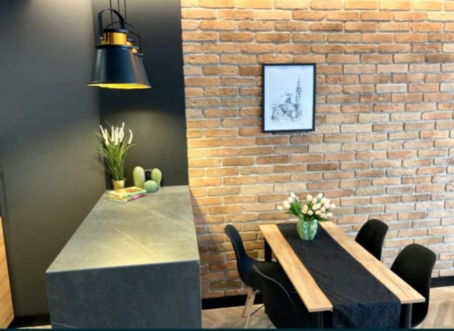 Turzycowa Loft - Stylish Apartment กดัญสก์ ภายนอก รูปภาพ