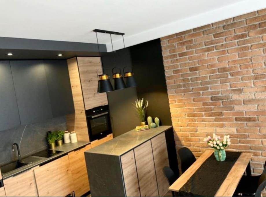 Turzycowa Loft - Stylish Apartment กดัญสก์ ภายนอก รูปภาพ